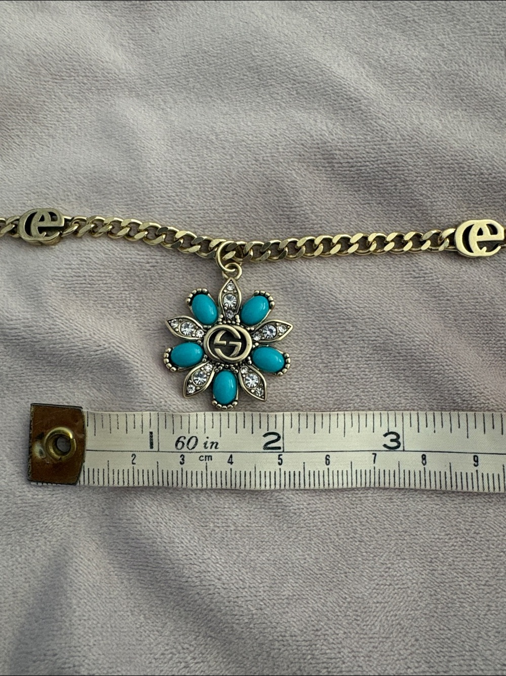 Gucci Old Gold-Tone Necklace with Turquoise Flower Motif - Picture 7 of 7